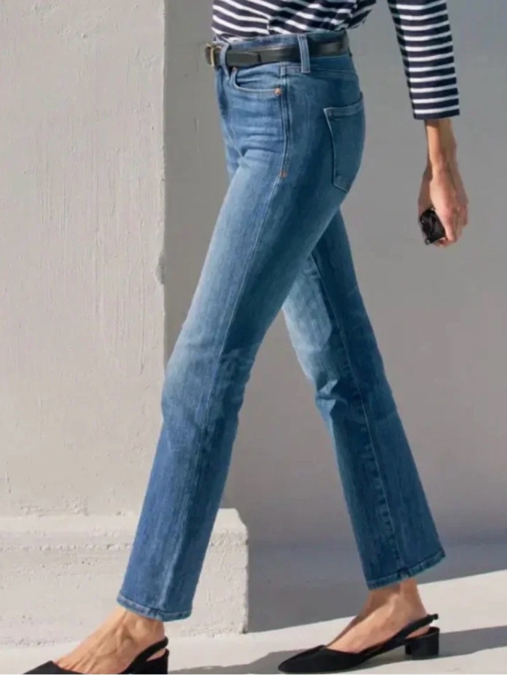 AYR Straight-Leg Jeans in Medium Blue Wash